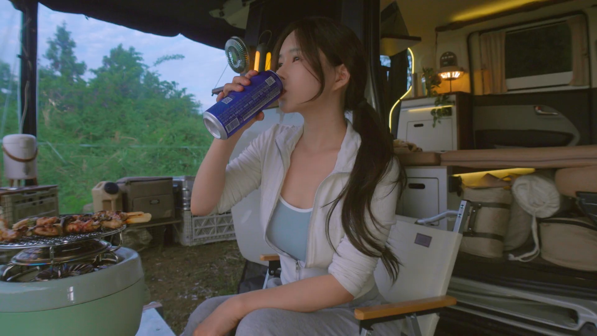 竹竿上翻转倒立！国家级非遗“高杆船技”亮相江西三百山